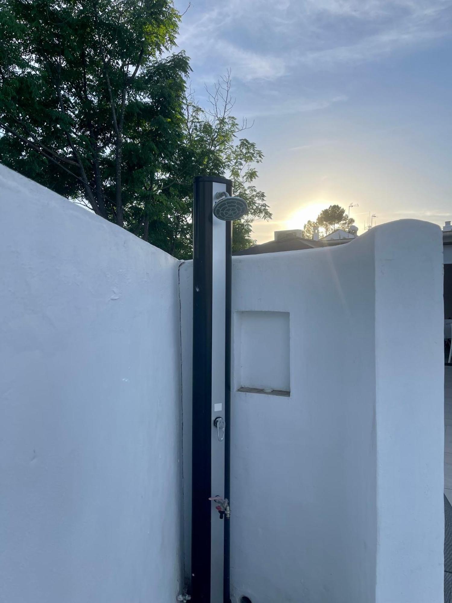Mediterranean House - Habitaciones Privadas En Casa Compartida Mairena del Aljarafe Luaran gambar